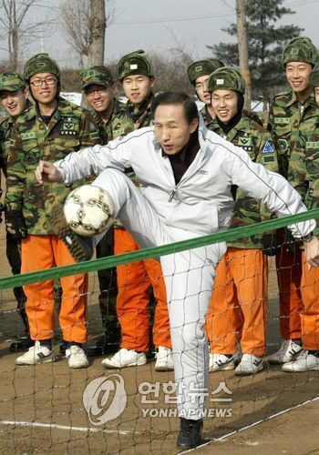 군대에서 유일하게 감탄할 때 | 인스티즈