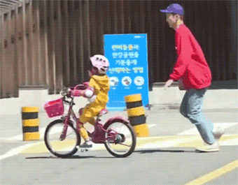 [반달친구] 별로 안친했던 서연이와 모자쌤의 감동적인 두발자전거 배우기 | 인스티즈