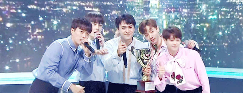 네이버 V앱 구독자 수 100만명 돌파한 연예인 (12팀) (16.09.16 기준) | 인스티즈