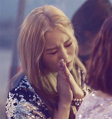 벌레 퇴치하는 휘인이 | 인스티즈