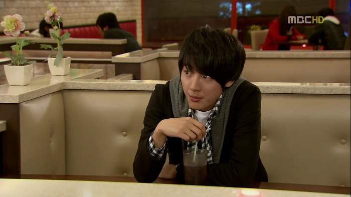 [지붕뚫고하이킥] 띠드버거.jpg | 인스티즈