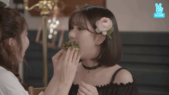 저도 제 여자친구 인증.jpgif | 인스티즈