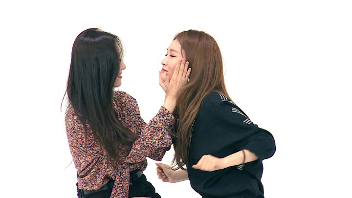 오늘자 주간아이돌 | 인스티즈