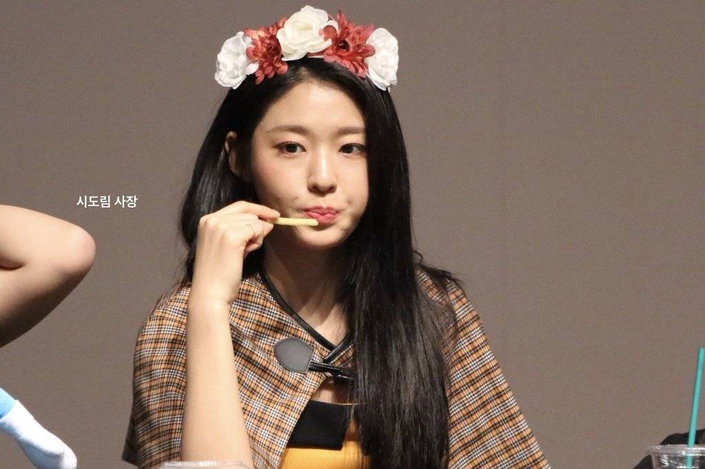 진짜 어떻게이렇게 이쁘냐... | 인스티즈