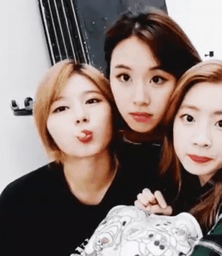 아직까지는 나연이한테 한수배워야 하는 사나 | 인스티즈