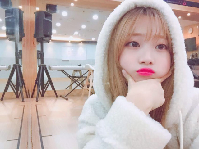 잘생긴 사람들이 사진찍을때 취하는 포즈.jpg | 인스티즈