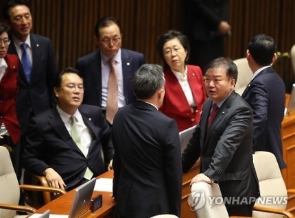 탄핵 2등 공신 더민주당 의원 | 인스티즈