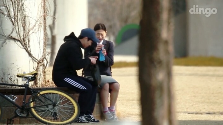 왕따 당한 학생이 울면서 도와 달라고 하면은?(연기) | 인스티즈