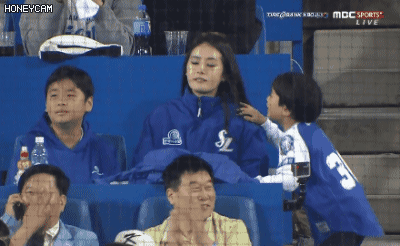 아빠 은퇴경기에 온 아들.gif | 인스티즈