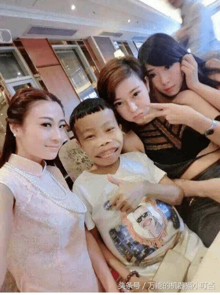 여자친구만 20명인 중국남자 | 인스티즈