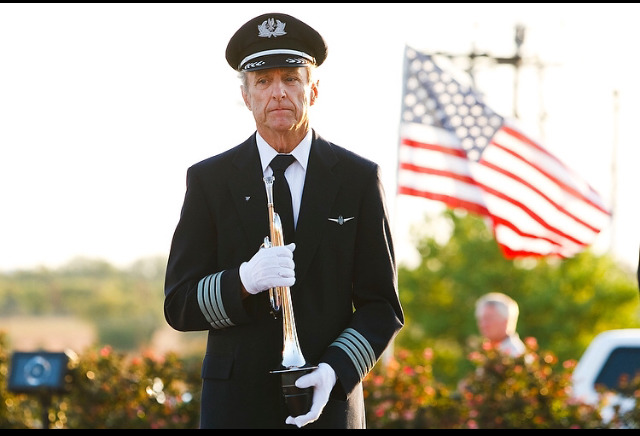 훌리들아 북미 항공사별 뱅기 도장하구 유니폼 어디가 이뻐? | 인스티즈