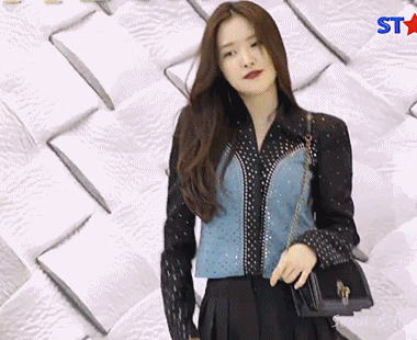 오늘자 손나은 gif | 인스티즈