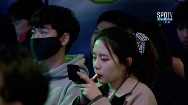 커플이냐고 물어보자 친오빠의 표정 | 인스티즈