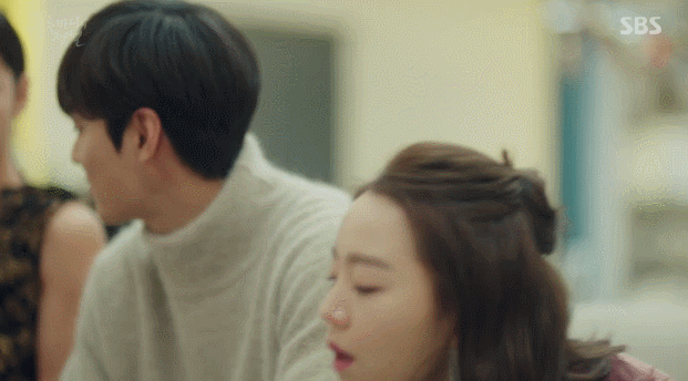 [푸른바다의전설] 쓸데없이 과자 잘 던지는 청이 | 인스티즈