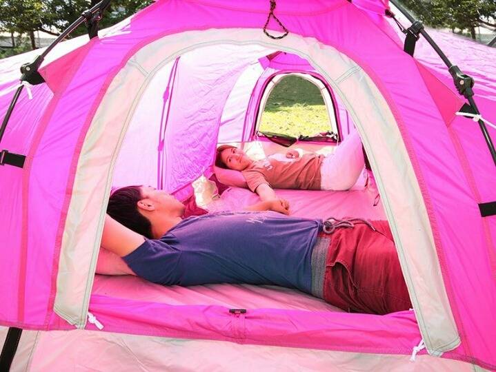 남녀가 손만 잡고 자는 텐트 | 인스티즈