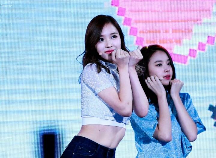 주말 상암 DMC & 부산 ASF 뛴 트와이스(50장 주의) | 인스티즈