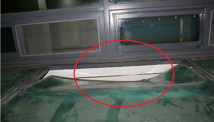 부경대 트와이스 구경하던 여대생 2명 추락사고 | 인스티즈