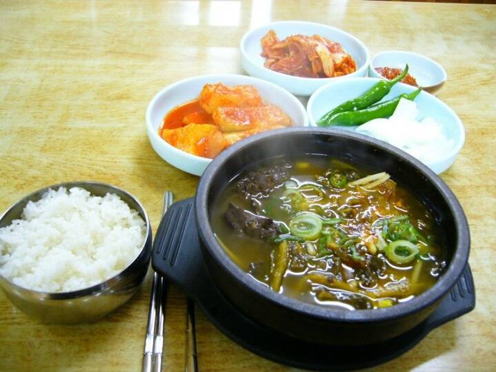 호불호 갈리는 국밥 | 인스티즈