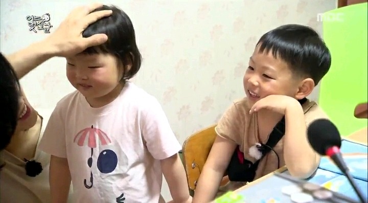 딸기 좋아하는 무도에나온 5살 채희.jpg | 인스티즈