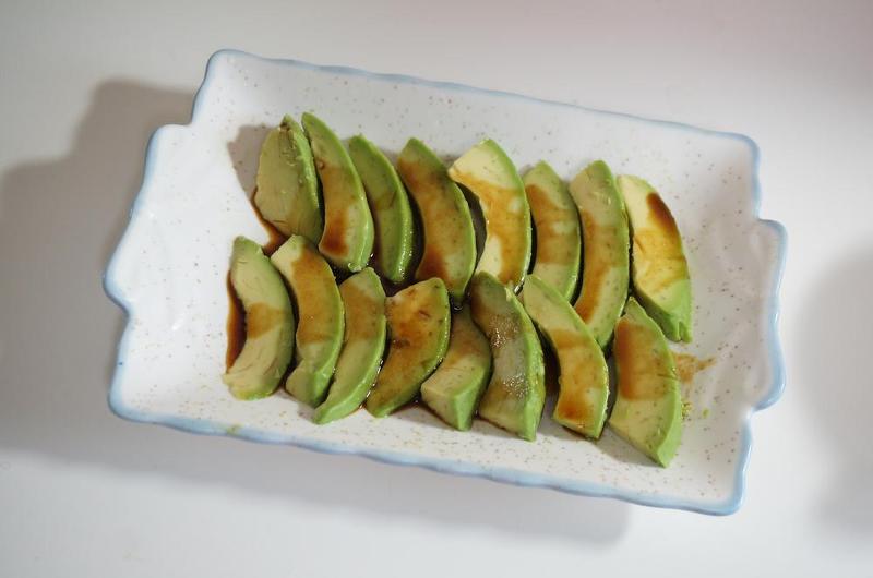 [아보카도] 유명세나 생김새에 비해 상상했던 것과 맛이 좀 다르다는 평이 많은 과일 | 인스티즈