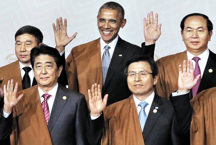 ???: 아..아들아 이게 뭐하는 짓이냐...! | 인스티즈