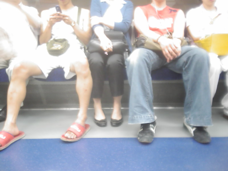 한국에 지하철 쩍벌남이 많은 이유 jpg | 인스티즈