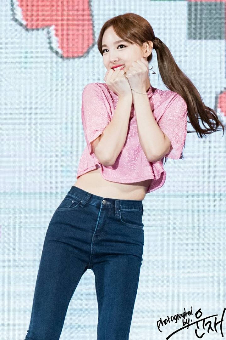 주말 상암 DMC & 부산 ASF 뛴 트와이스(50장 주의) | 인스티즈