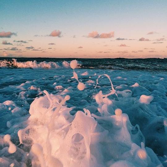 그래서 나는 이 긴 새벽을 온통 너로 지새웠었다고 | 인스티즈
