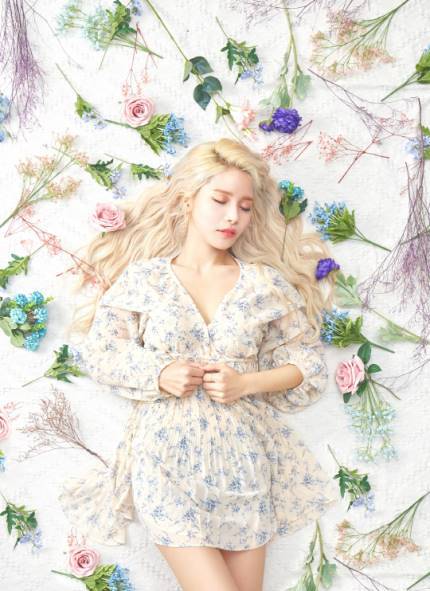 [공식] 마마무 솔라, 4월 데뷔 첫 솔로 콘서트 개최 | 인스티즈