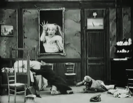  사람들마다 취향이 갈린다는 분위기 | 인스티즈