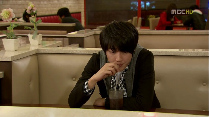 [지붕뚫고하이킥] 띠드버거.jpg | 인스티즈