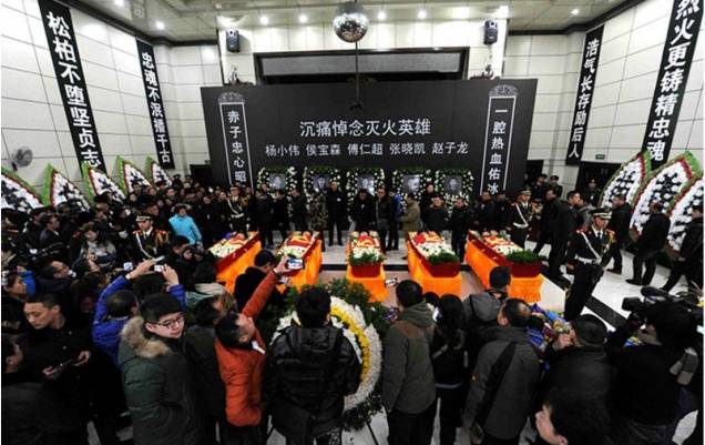 여러 국가들이 용감하게 싸운 영웅들을 떠나보내는 방법 | 인스티즈