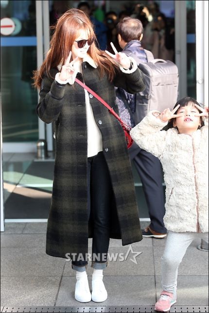 오늘자 한효주 놀라게 한 여자 아이 | 인스티즈