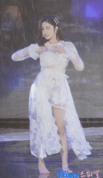 전효성의 맨발투혼 | 인스티즈