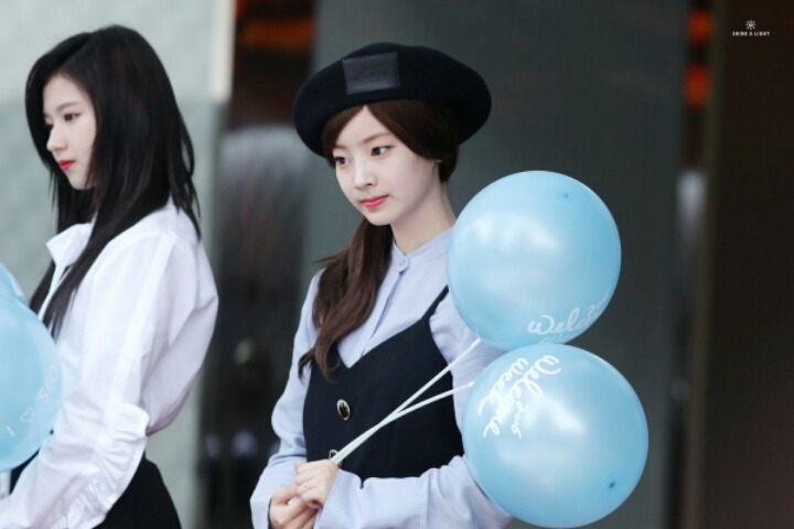 [트와이스] 두부라는 별명이 너무 잘어울리는 다현이 | 인스티즈