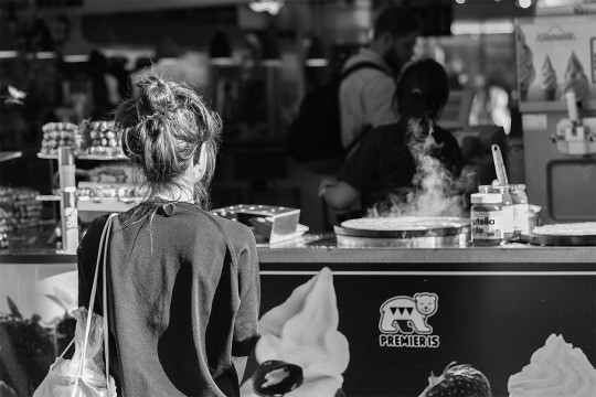  당신을 정말 좋아한다면 아파할 틈을 주지 않는다 | 인스티즈