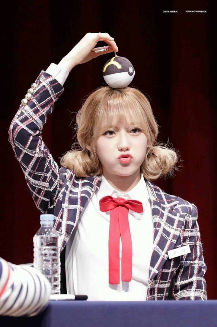 자기전에 우주소녀 투척 | 인스티즈