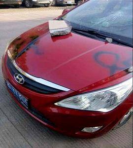 현기차 때려부수는 중국인.jpg | 인스티즈