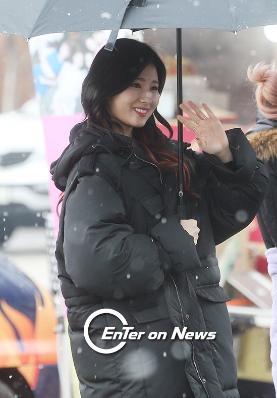 첫눈 속 트둥이들 | 인스티즈