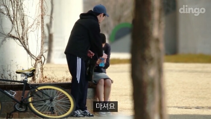 왕따 당한 학생이 울면서 도와 달라고 하면은?(연기) | 인스티즈