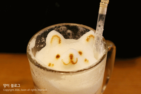 따뜻한 라떼 한 잔! 3D동물 아트라떼 gifjpg | 인스티즈