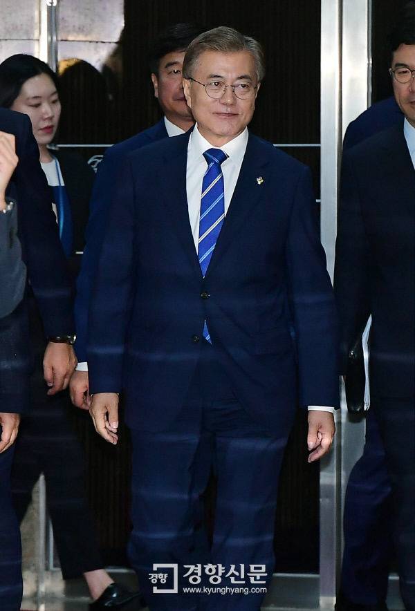 6/12 오늘의 문재인 대통령.jpg | 인스티즈