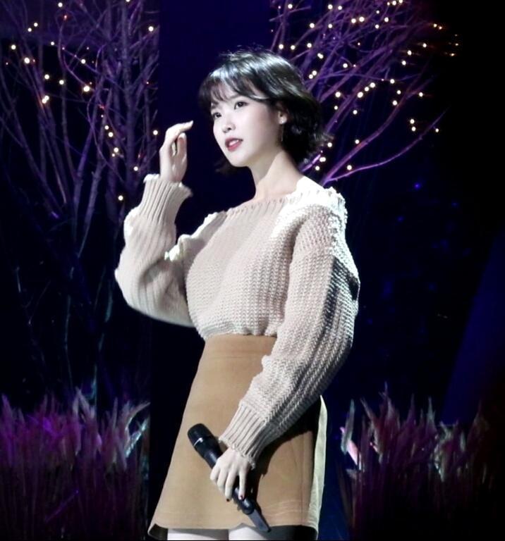 열린음악회 녹화하는 아이유 | 인스티즈