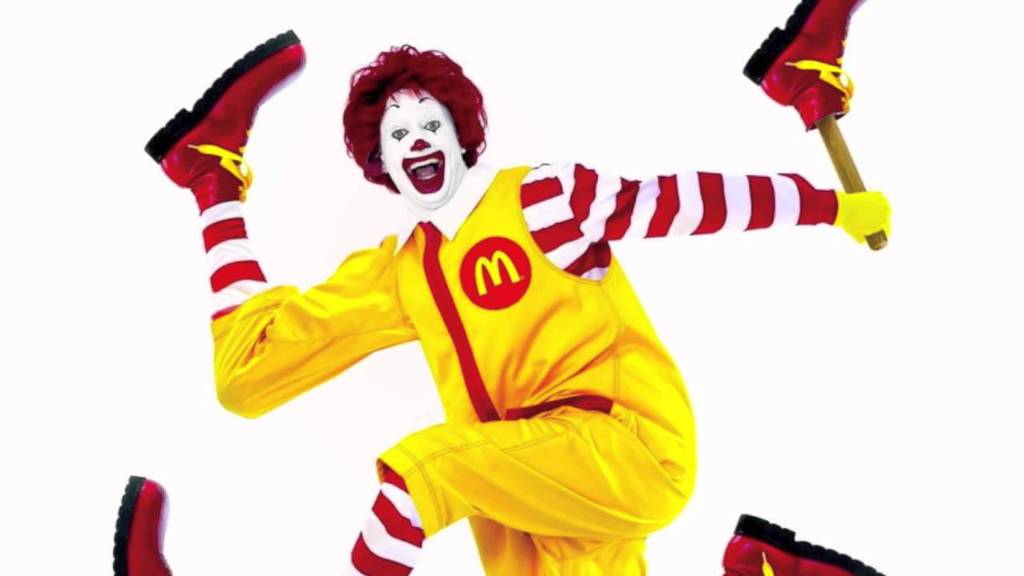 어렸을땐 별 생각없었는데 나이먹고 보니 섬뜩하고 기분나쁨.jpg | 인스티즈