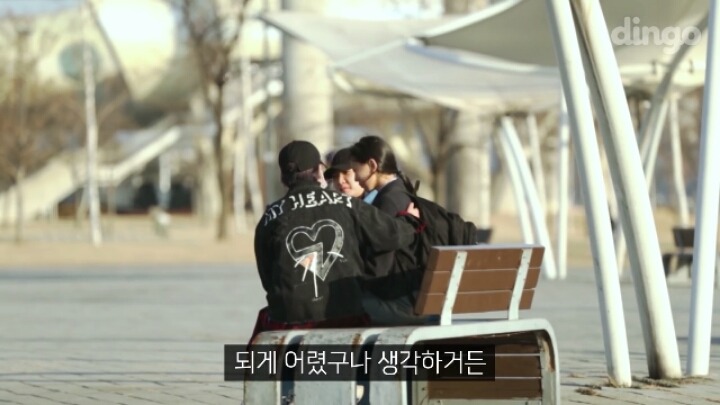 왕따 당한 학생이 울면서 도와 달라고 하면은?(연기) | 인스티즈