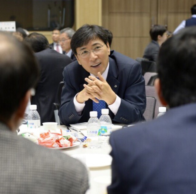 말보다 행동이 앞서 진정성 있어보이는 정치인 | 인스티즈