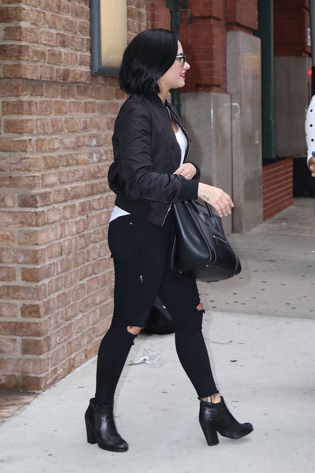 데미 로바토 | 인스티즈