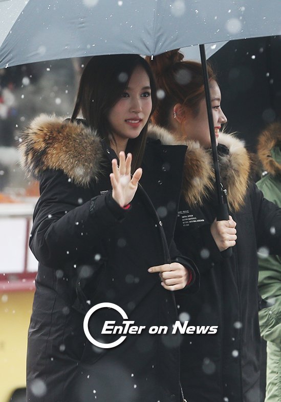 첫눈 속 트둥이들 | 인스티즈