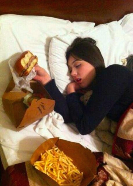 열심히 노력하는 여동생을 위한 배려 | 인스티즈