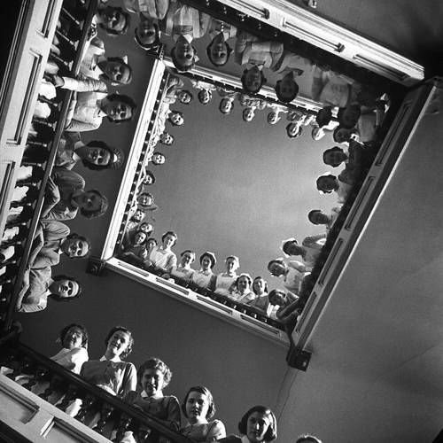 가끔 죽음에 대한 욕구가 극에 다다를 때, 난 스스로가 아닌 다른 누군가를 저주한다 | 인스티즈